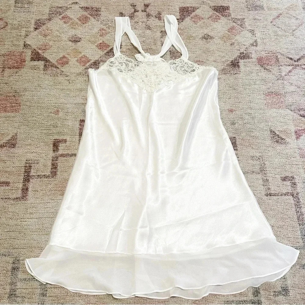 Y2K White Bridal Nightgown size Medium - Picture 3 of 8